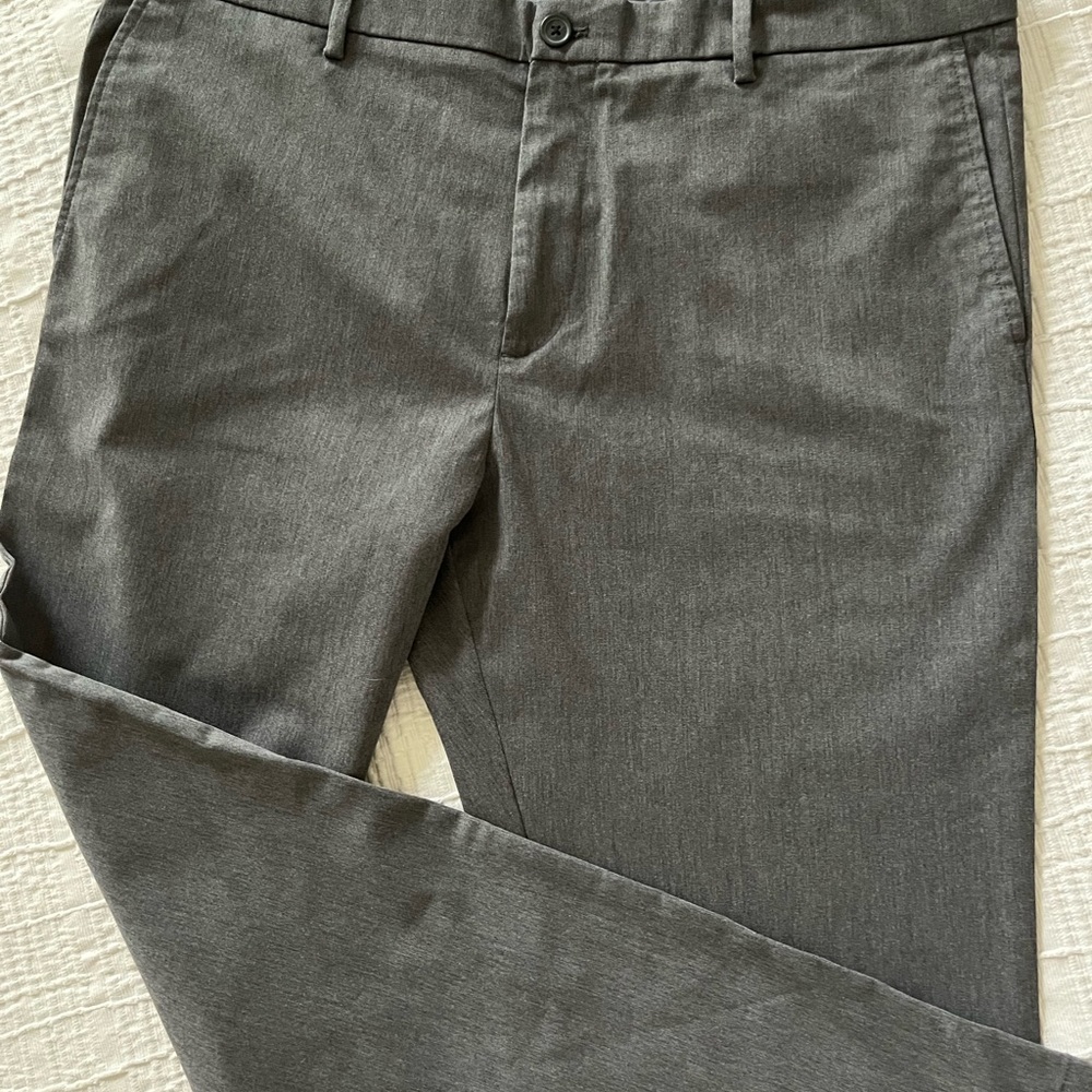 Old Navy men’s chinos